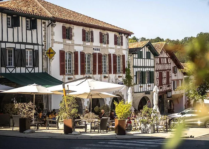 Maison Avec Piscine Interieure